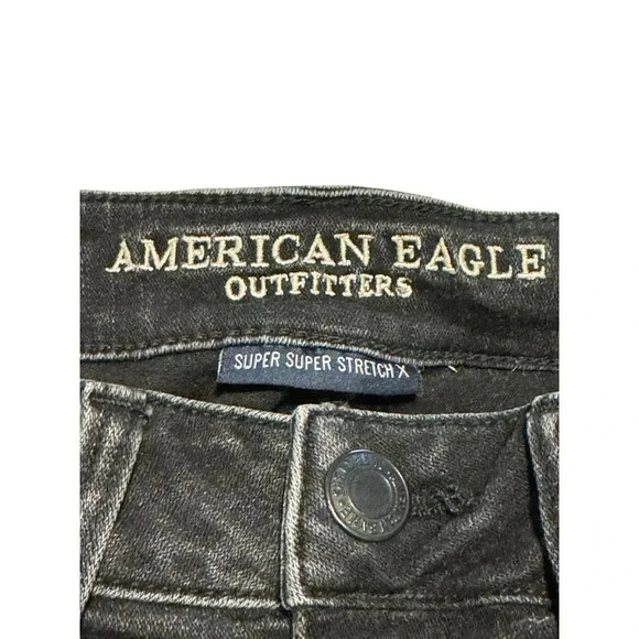 American Eagle Outfitters Size 4 Black Floral Embroidered Hi-Rise Shortie Shorts - Picture 3 of 6